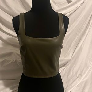 Body Contour Faux Leather
Square Neck Cropped Tank